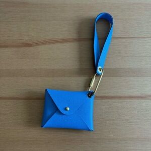 Avryn Co. Pebbled Leather Wallet Wristlet in Cornflower Blue